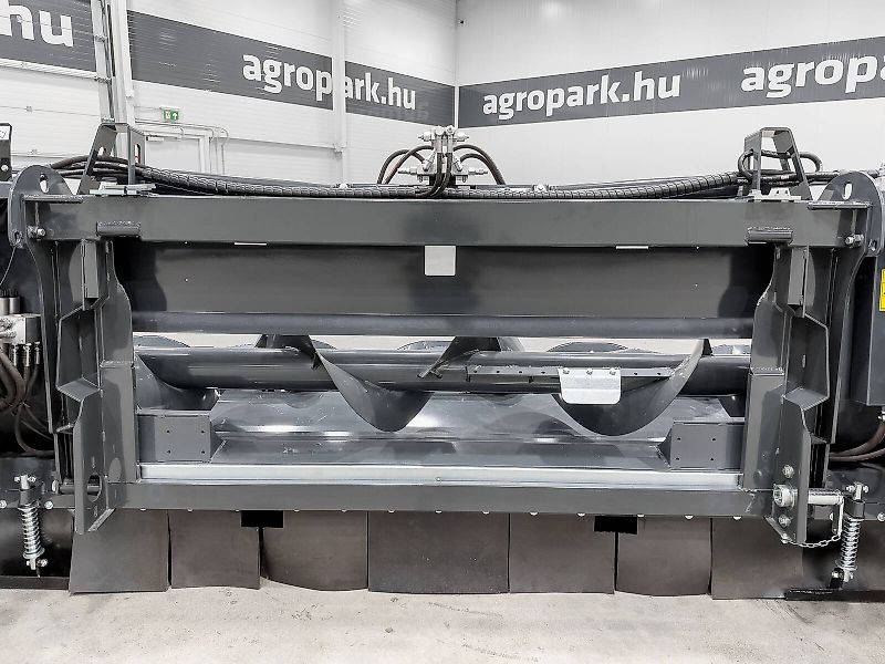 Tecnomais TMRP2 6R-F corn header, 6 row, foldable, 75 cm, for Case IH és New Holland combines, chopper, stalk crushers