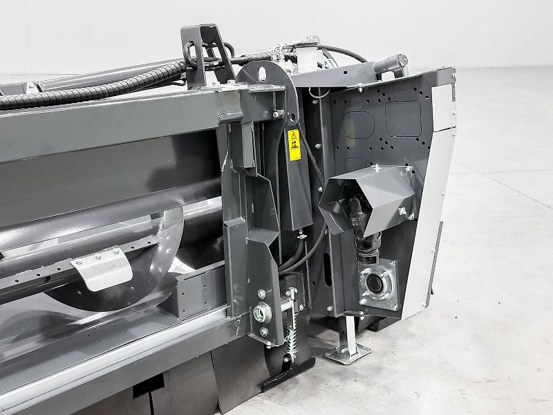 Tecnomais TMRP2 6R-F corn header, 6 row, foldable, 75 cm, for Case IH és New Holland combines, chopper, stalk crushers