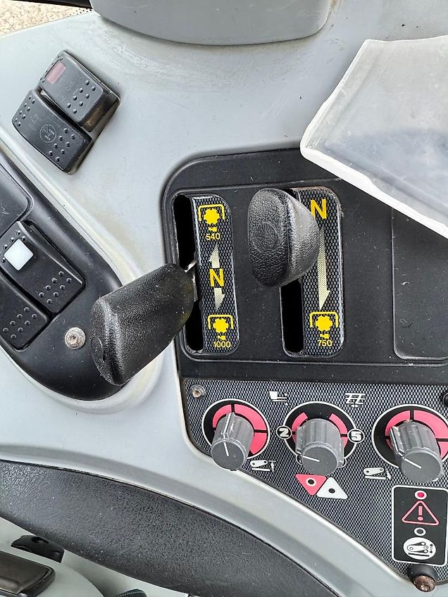 Massey Ferguson MF6490