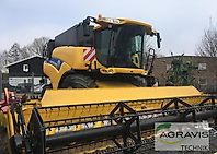 New Holland CR 8080 SCR New Holland CR 8080 SCR