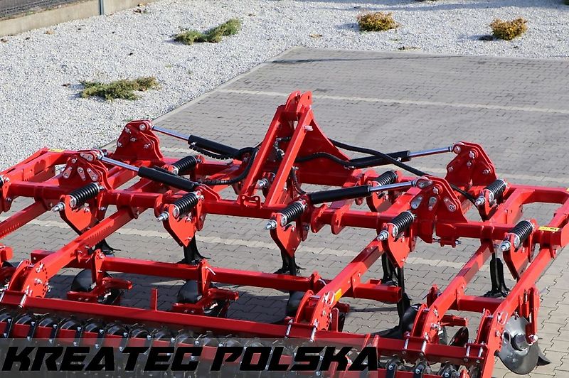 Rolmako U 453 Grubber / Schälgrubbermit Spiralfederzinken Breiten von 2,1 m bis 3,9 m