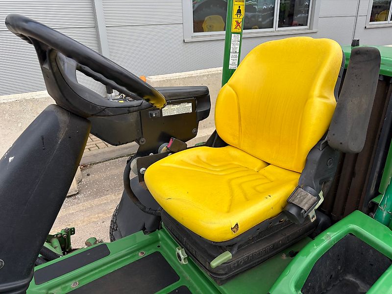 John Deere 7200A