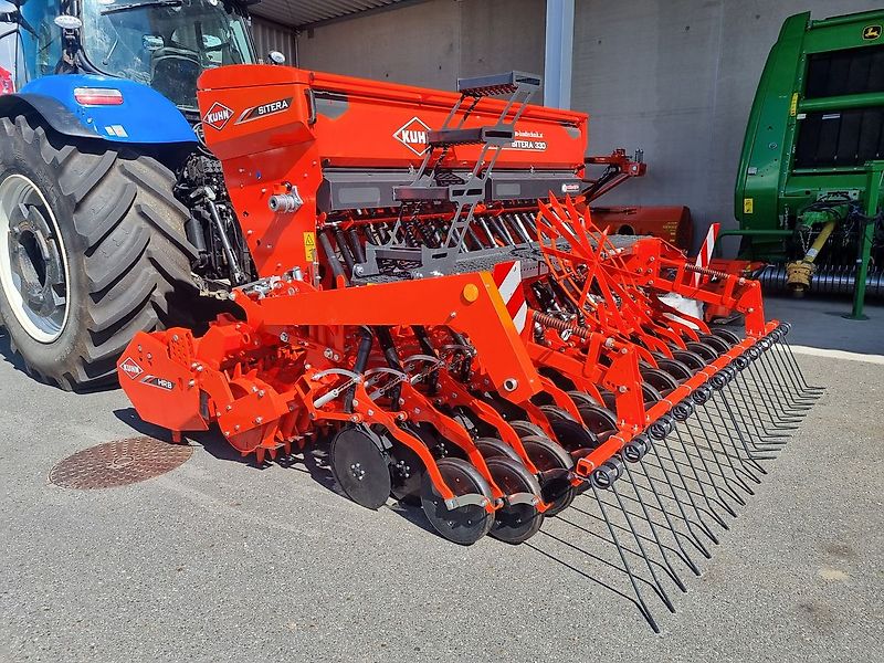 Kuhn Sitera 330/ HRB 303D