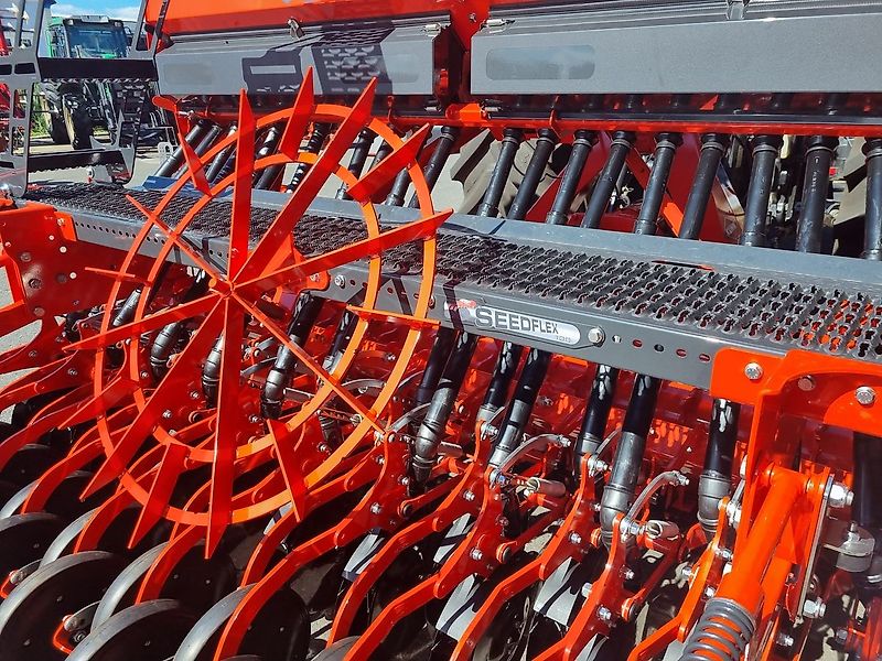 Kuhn Sitera 330/ HRB 303D