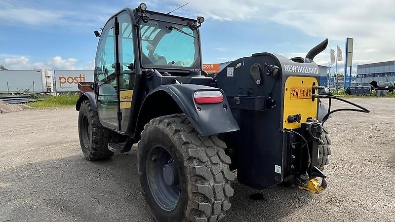 New Holland TH 7,37 PLUS
