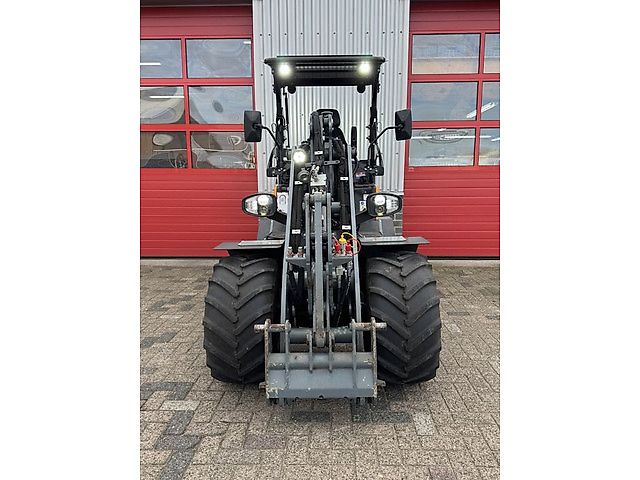 Giant G2500 HD Hefvering