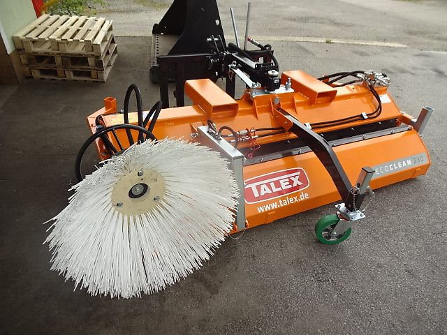 TALEX Kehrmaschine 2,3 Meter -NEU- Eco - Clean- 2,30 - Profi- mit Anbau an Schnellwechselaufnahme-