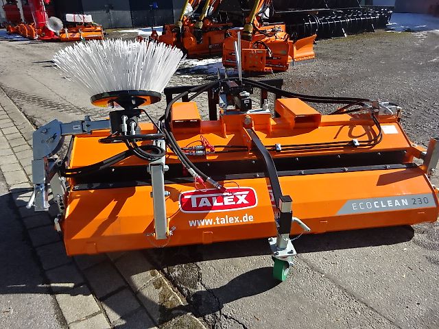 TALEX Kehrmaschine 2,3 Meter -NEU- Eco - Clean- 2,30 - Profi- mit Anbau an Schnellwechselaufnahme-