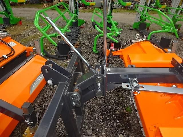 TALEX Kehrmaschine 2,3 Meter -NEU- Eco - Clean- 2,30 - Profi- mit Anbau an Schnellwechselaufnahme-