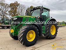 John Deere 6215R