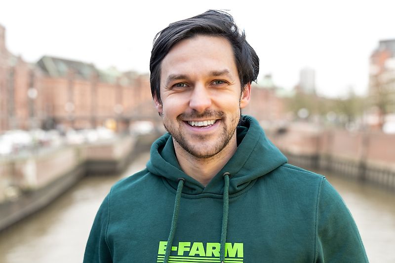 Партнёр Господин István Pástor